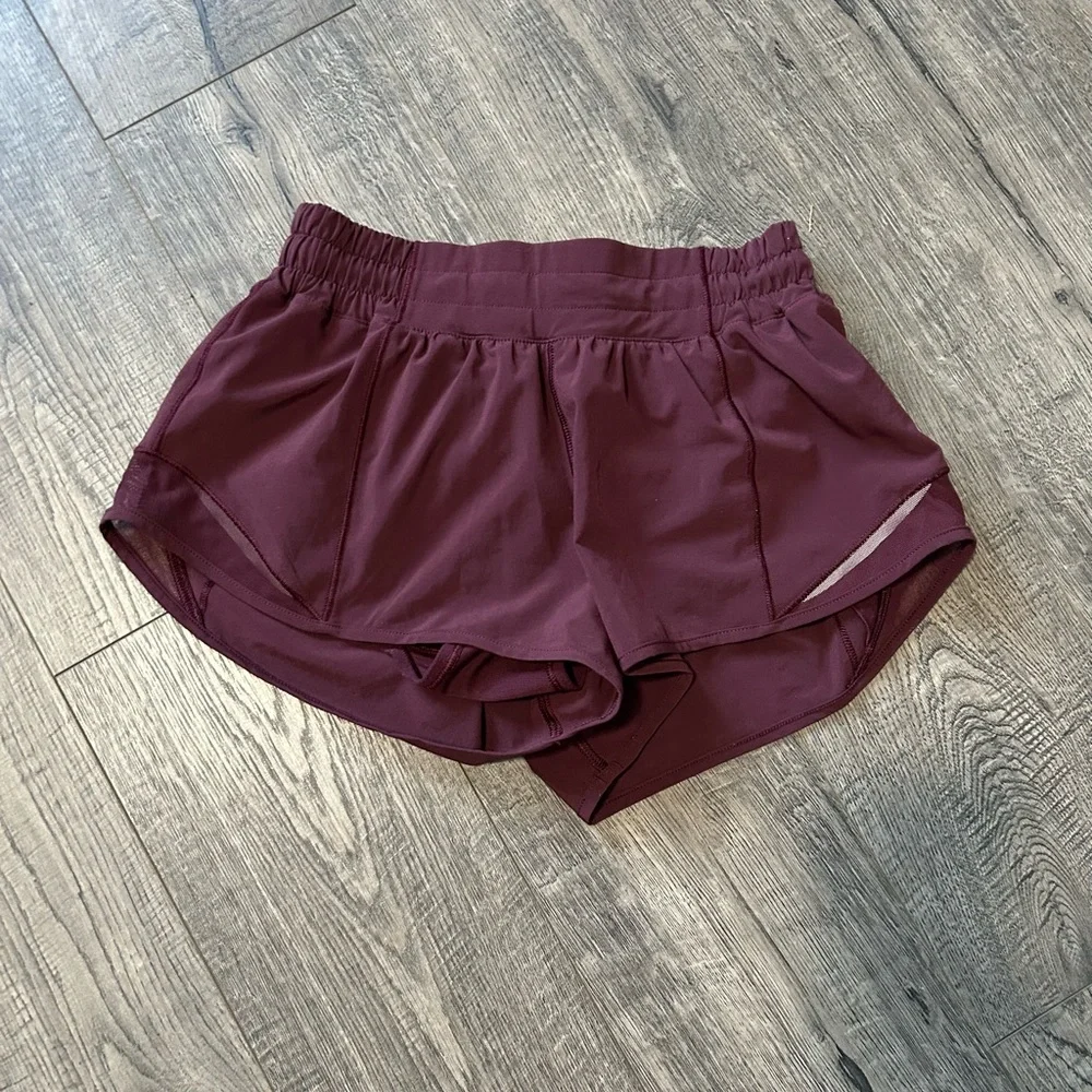 Hotty Hot Low-Rise Lined Short 2.5" - Picture 1 of 4